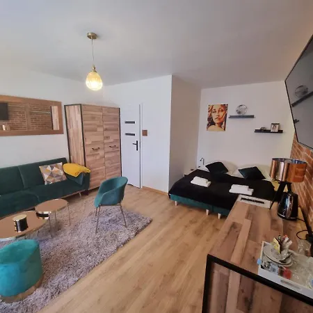 Design Loft Morska 7 4* Puck
